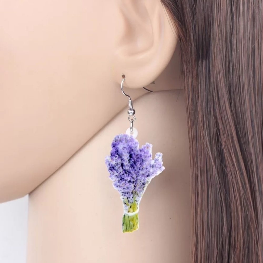Lavender Flower Earrings. Lavender Boquete Floral - Picture 3 of 7